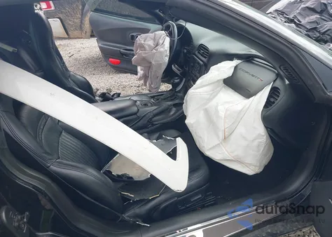 2001 Chevrolet Corvette from USA, damaged, VIN 1G1YY22G115106584